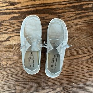 Hey Dude Wendy Size 8 (Worn < 5 times)